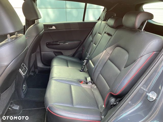 Kia Sportage 2.0 CRDI AWD Eco-Dynamics+ (48V M-H) GT LINE - 32