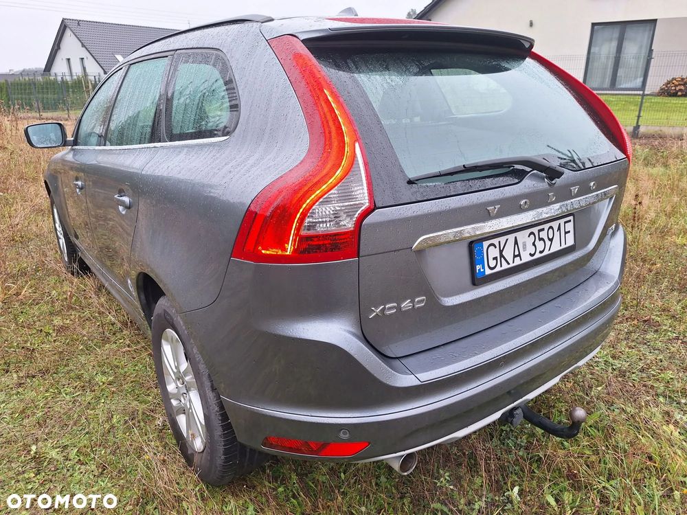 Volvo XC 60 D3 Drive-E Momentum - 23