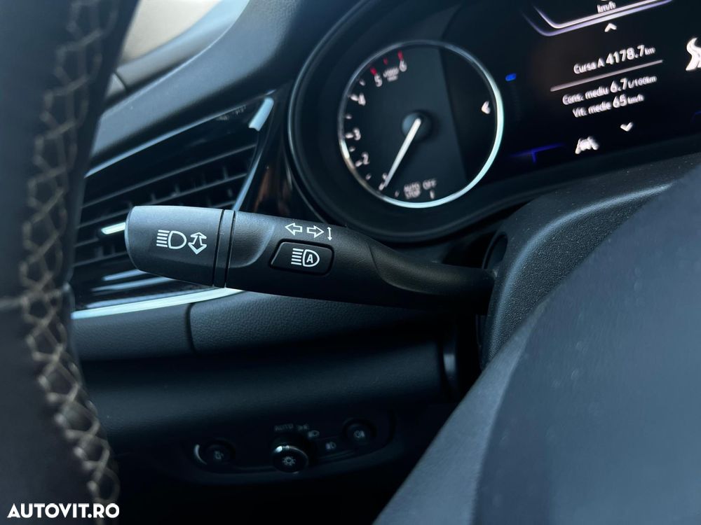 Opel Insignia - 22