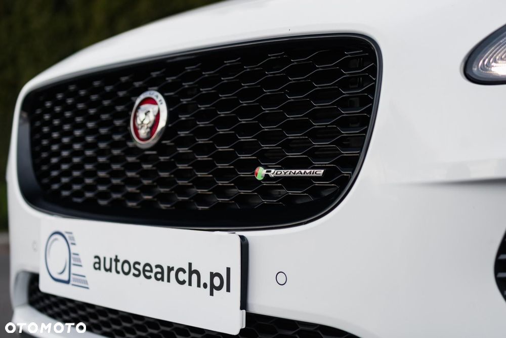 Jaguar E-Pace - 39