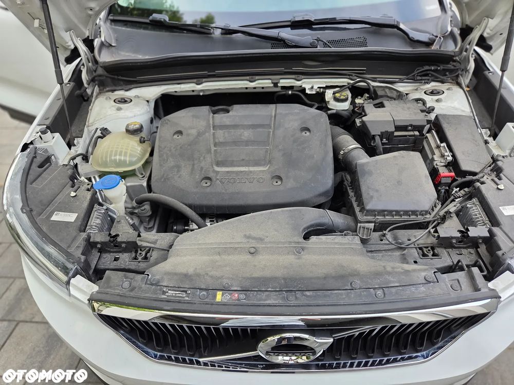 Volvo XC 40 T3 Momentum - 8
