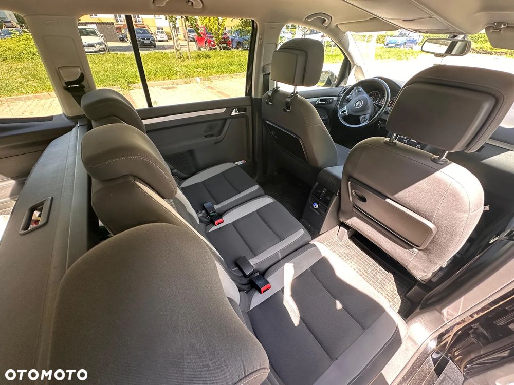 Volkswagen Touran 2.0 TDI DPF Life - 14