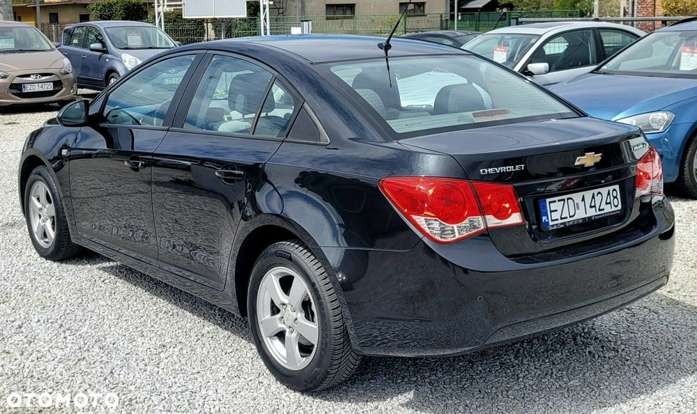 Chevrolet Cruze - 4