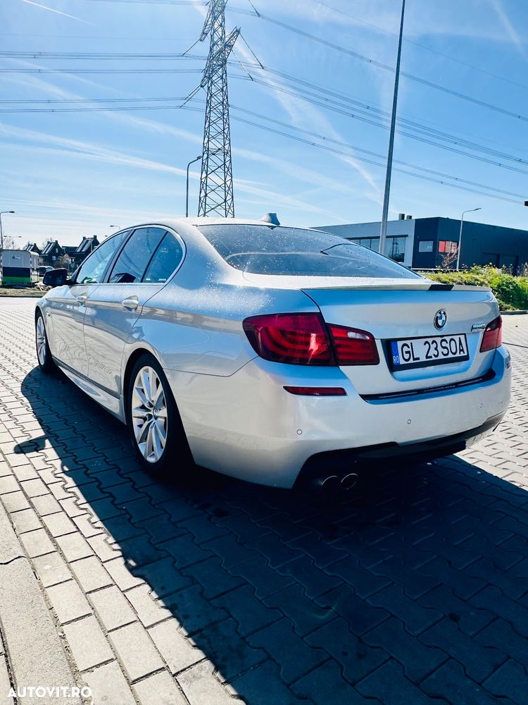 BMW Seria 5 520d - 14