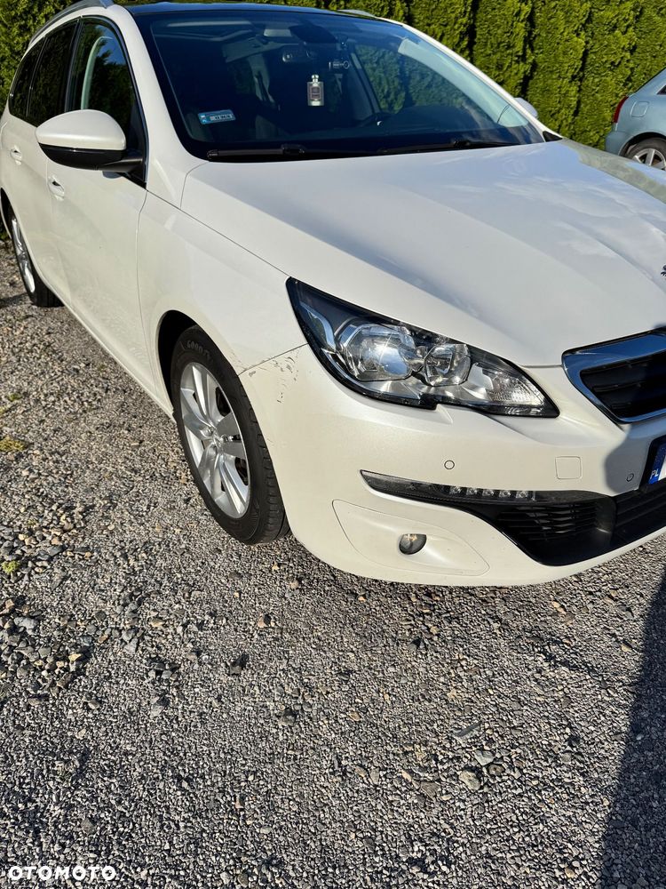 Peugeot 308 1.6 BlueHDi Allure S&S - 2