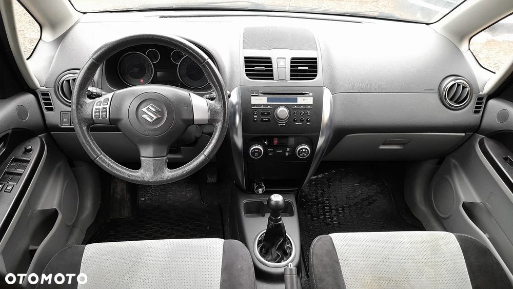 Suzuki SX4 - 5