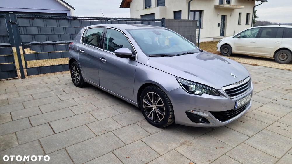 Peugeot 308 1.2 PureTech Allure S&S - 21