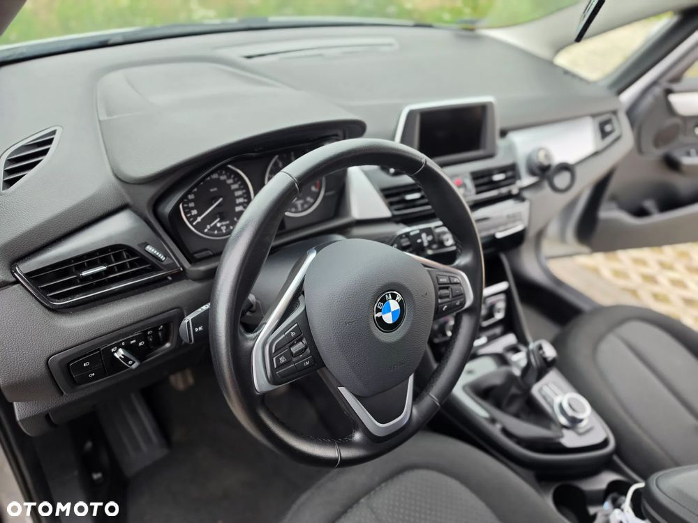 BMW Seria 2 218d Advantage - 6