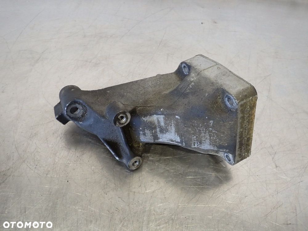 ŁAPA SILNIKA MERCEDES W211 E220     A6112230704 - 4
