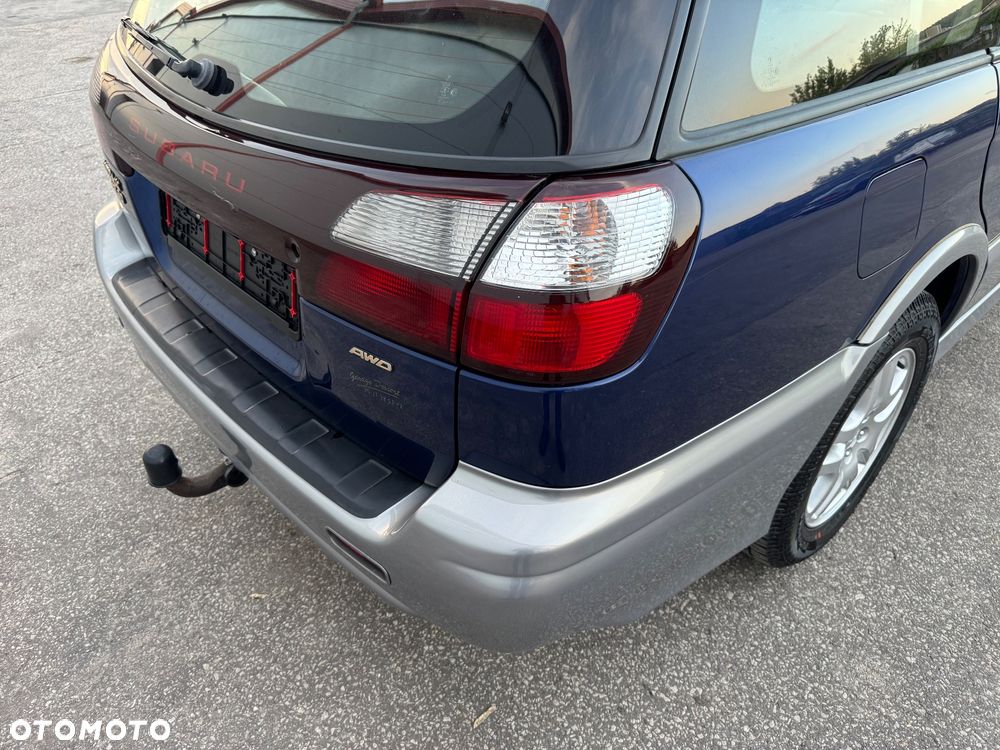 Subaru Outback 3.0 H6 - 13