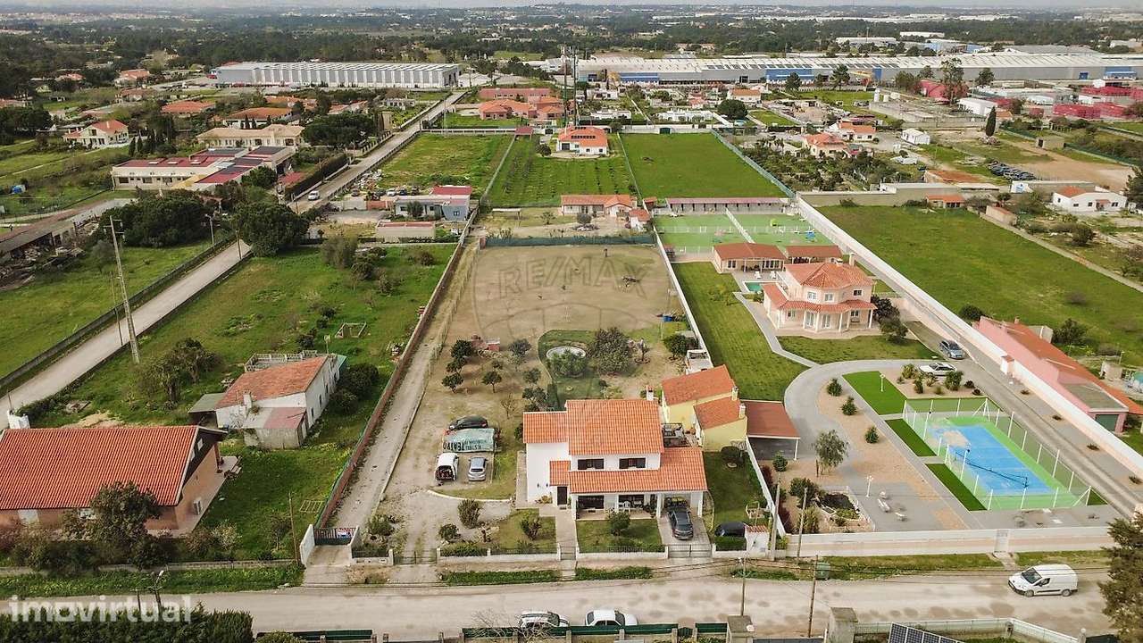 Moradia T5 + Moradia T2 | Terreno 3.717 m² | Azeitão - Grande imagem: 3/48