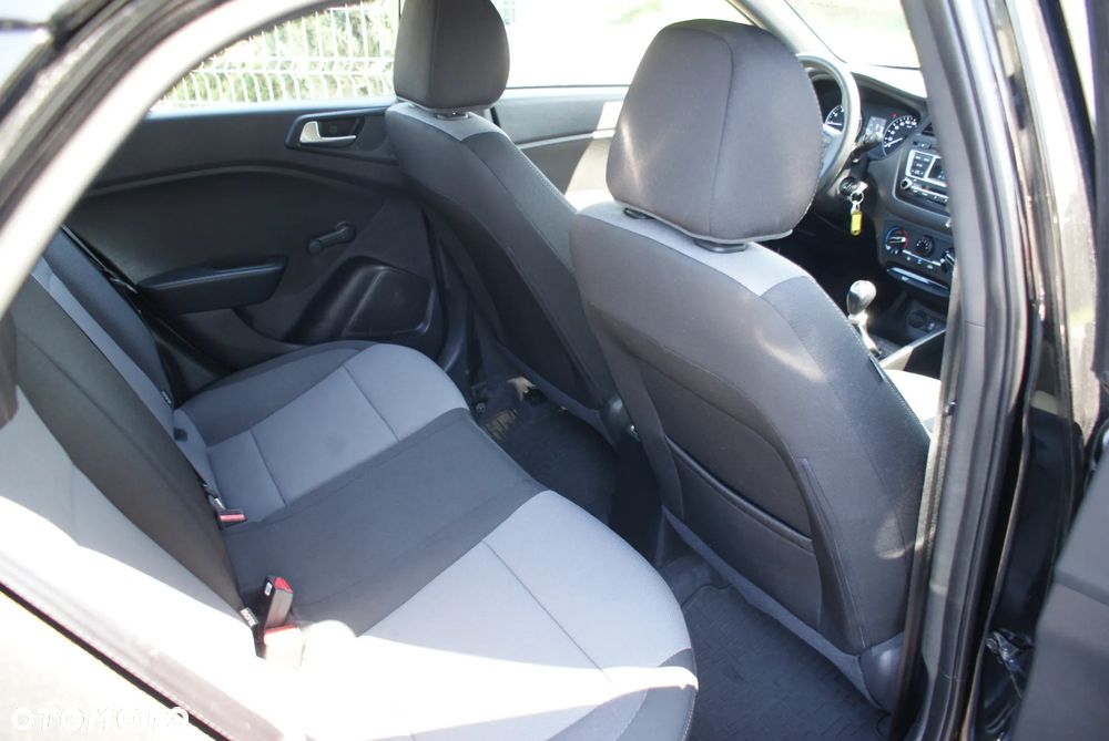 Hyundai i20 1.2 GO - 13