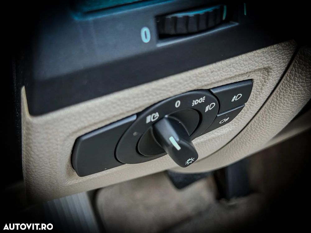 BMW Seria 1 120d Aut. Edition Sport - 20
