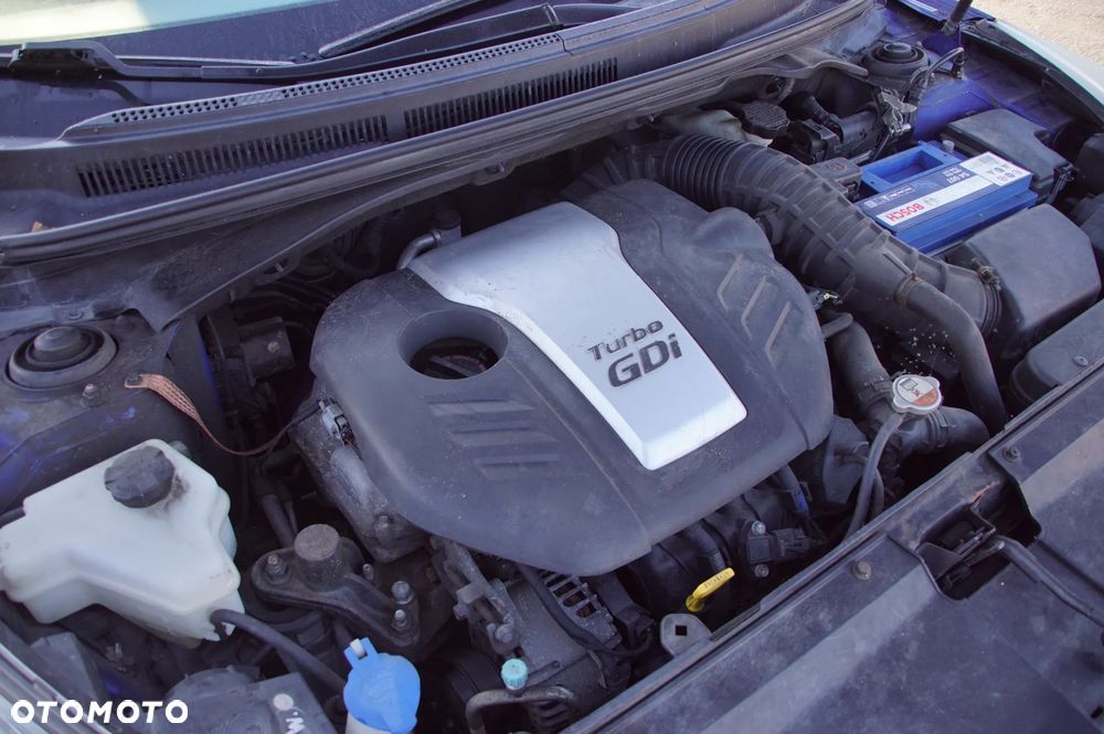 Auto na części - Hyundai Veloster I 1.6 T-GDI 204 KM G4FJ UU9 2013R Silnik Skrzynia Drzwi Maska Zderzak Błotnik Klapa Lampa Szyba Klamka Deska Kokpit Sterownik Moduł Czujnik Licznik Panel Kierownica - 16