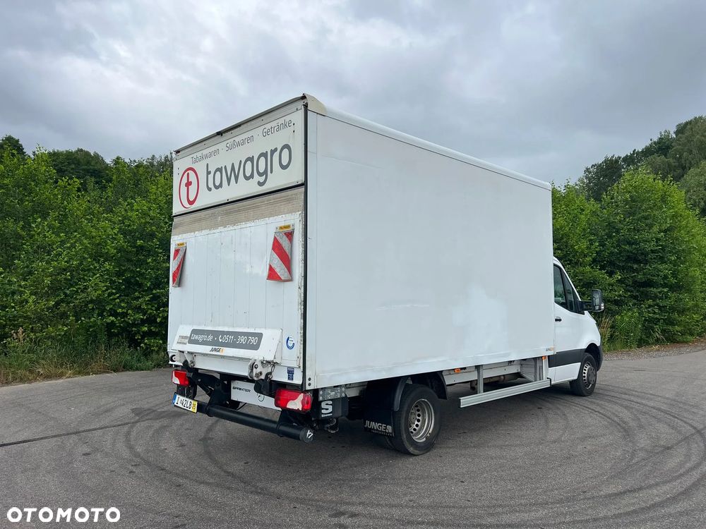 Mercedes-Benz Sprinter - 12
