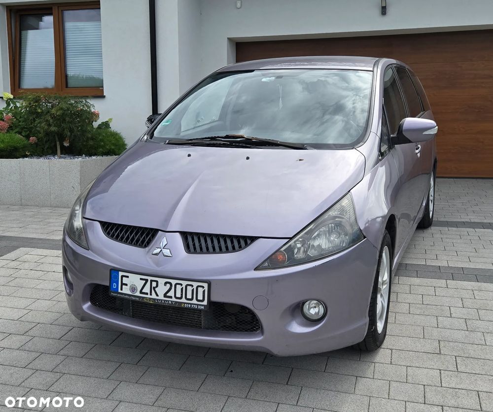 Mitsubishi Grandis 2.0 DI-D 6-Sitzer Intense - 3
