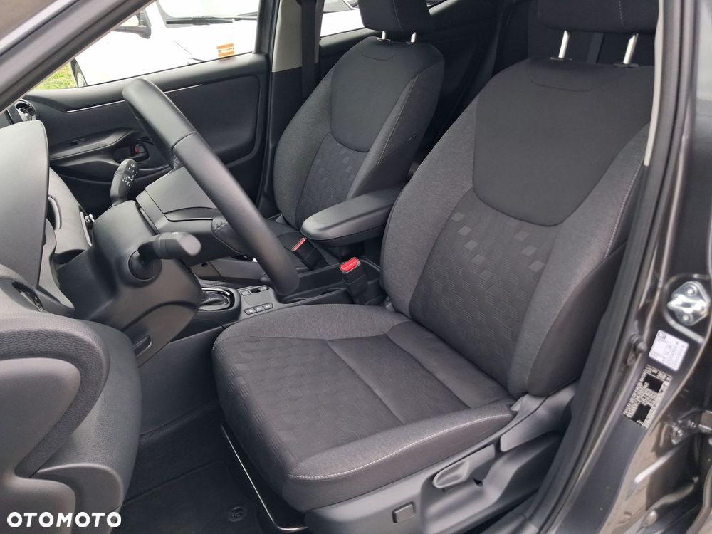 Toyota Yaris Hybrid 1.5 Style - 8