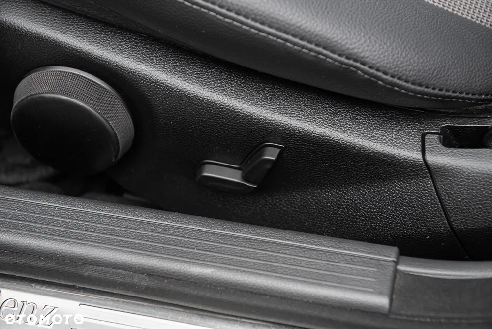 Mercedes-Benz Klasa C 200 CDI DPF Avantgarde - 18