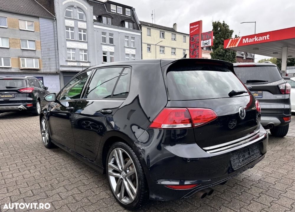 Volkswagen Golf - 7