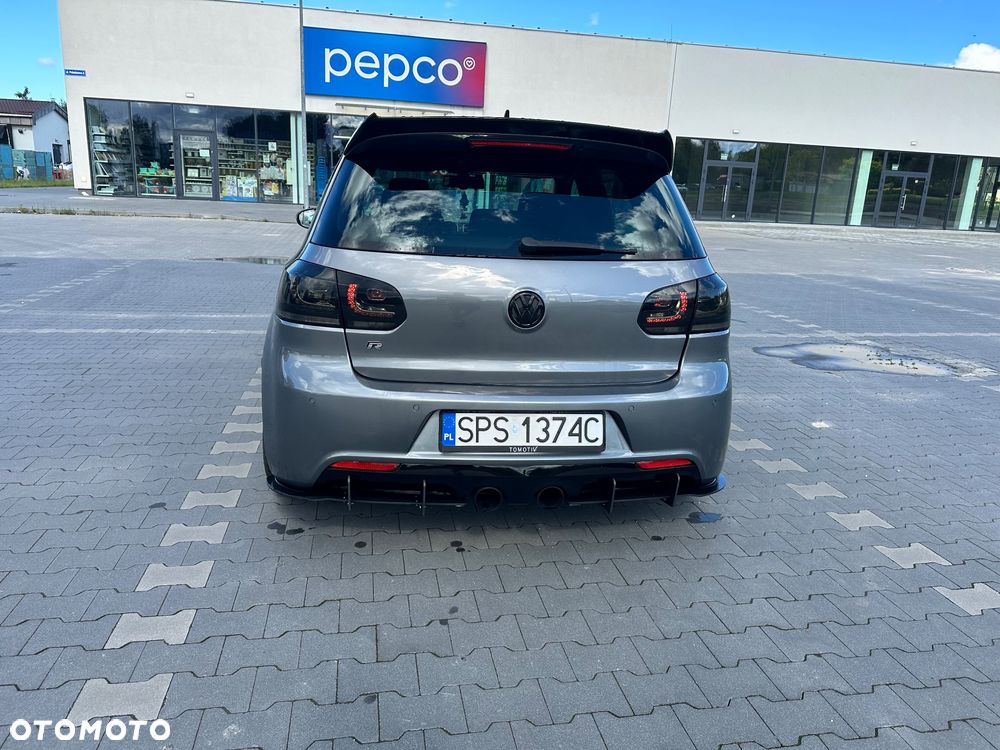 Volkswagen Golf - 2