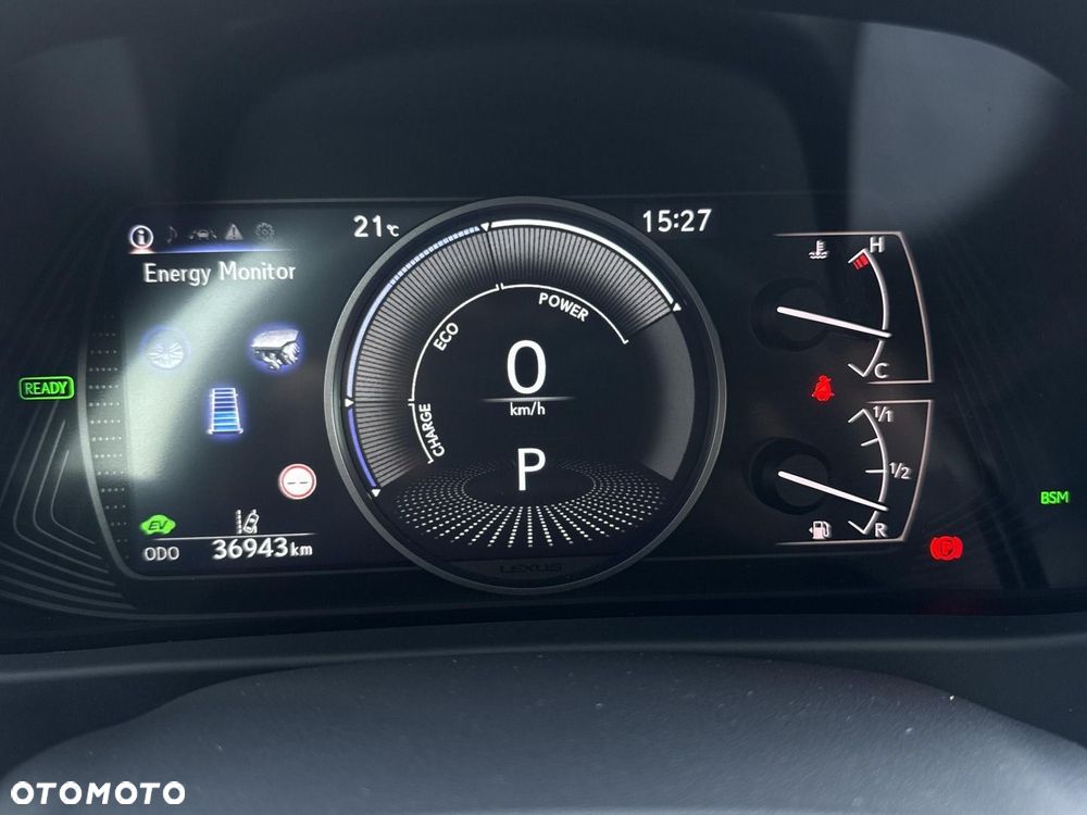 Lexus UX - 15