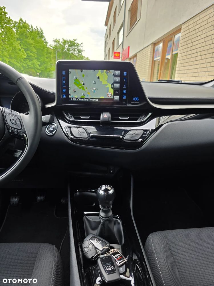 Toyota C-HR - 31