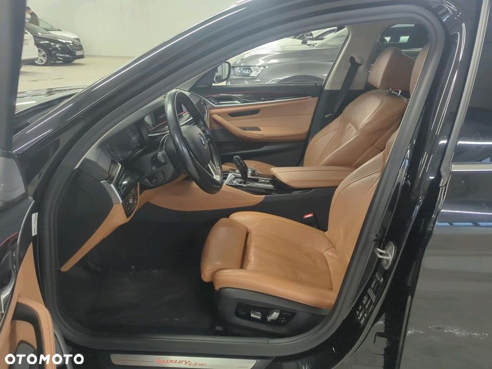 BMW Seria 5 520d xDrive Business Edition sport - 13