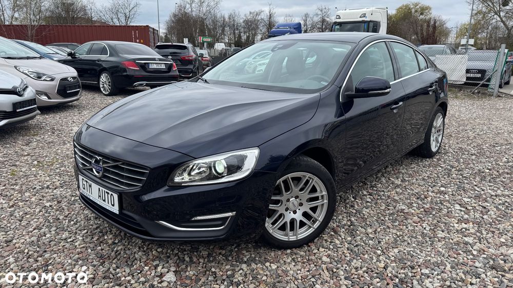 Volvo S60 D3 Geartronic Momentum - 4