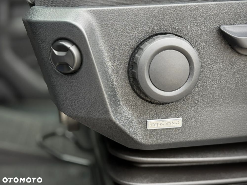 Volkswagen Crafter 2.0 140KM / Długi L4 H2 / 2023 ROK PRODUKCJI / Po dużym serwisie GOTOWY DO PRACY /  Zarejestrowany w PL - 32