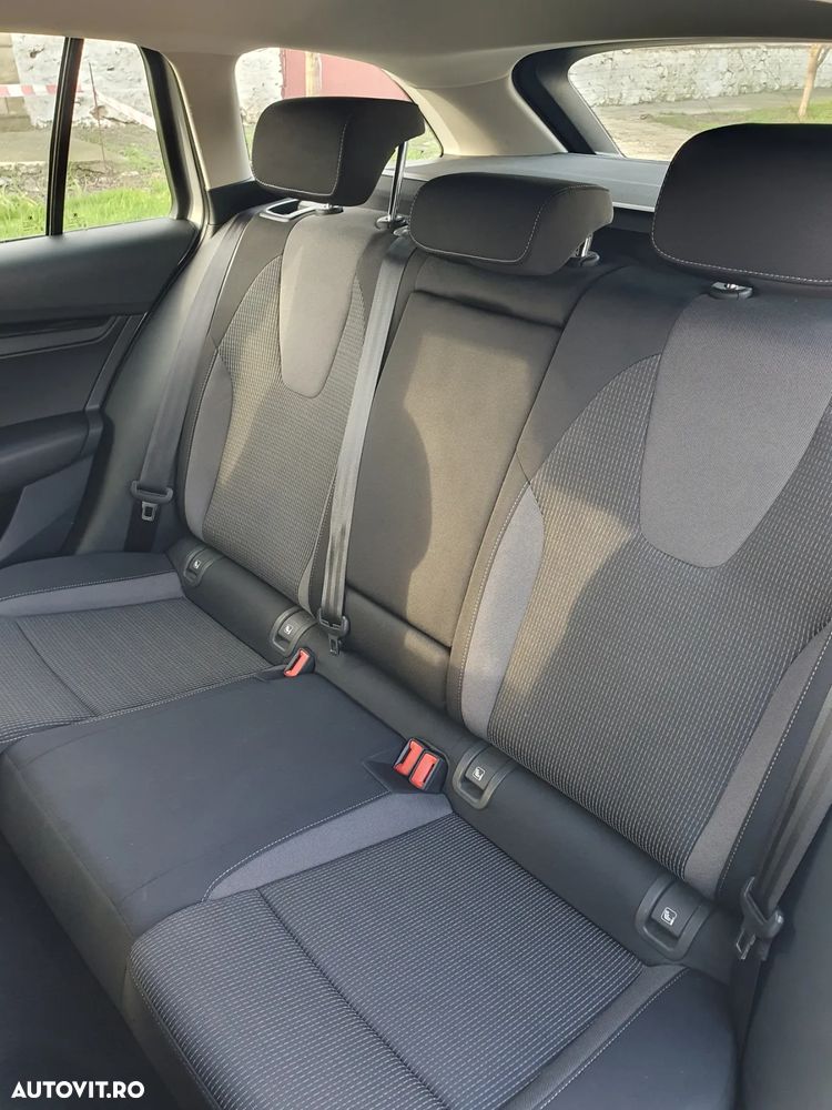 Skoda Octavia Combi 2.0 TDI Tour - 20