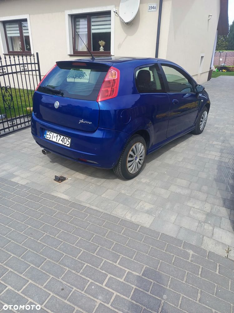 Fiat Punto 1.4 16V Dynamic - 3
