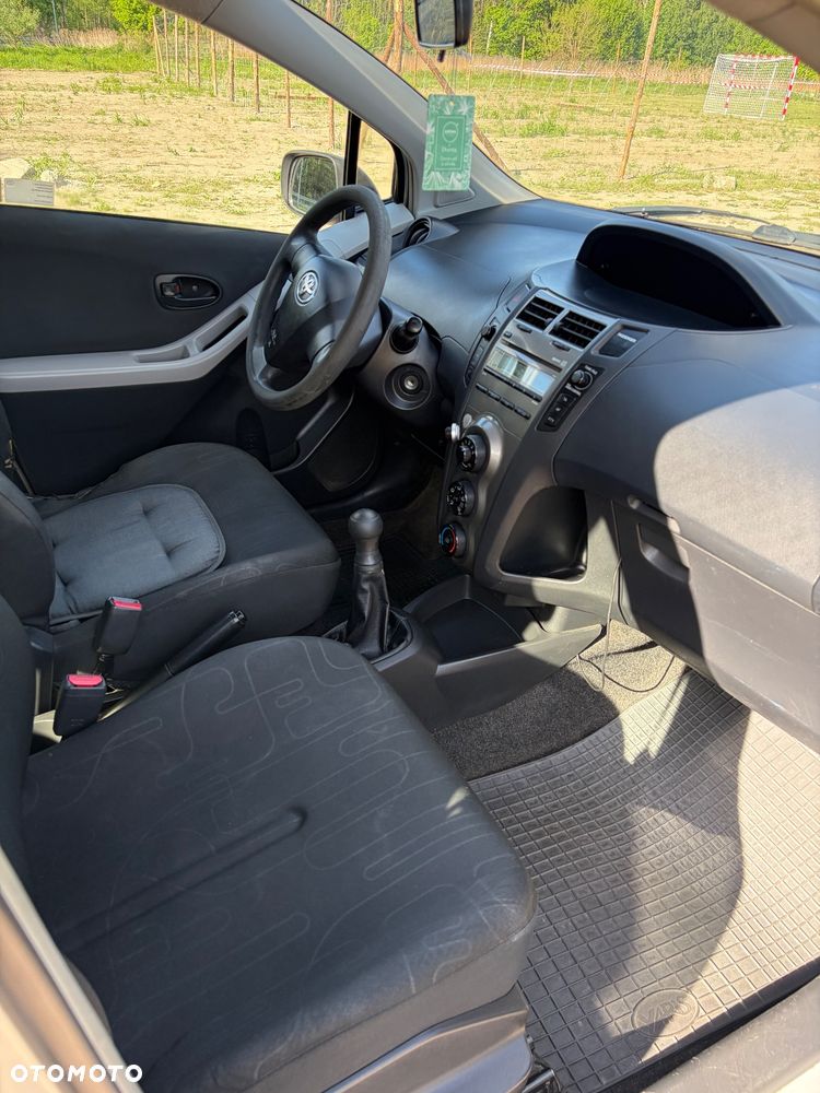 Toyota Yaris 1.0 Entry - 8