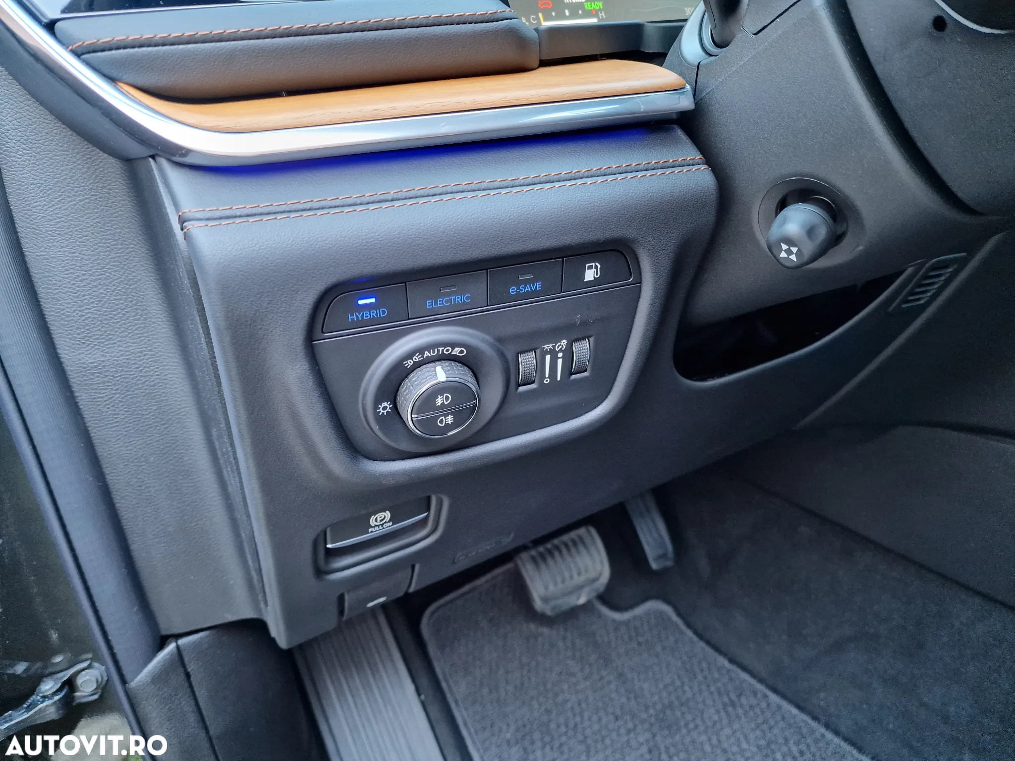 Jeep Grand Cherokee - 15