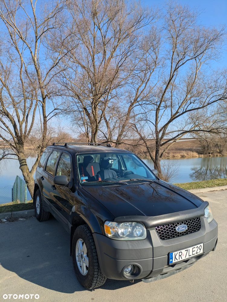 Ford Escape 2.3 XLS - 3