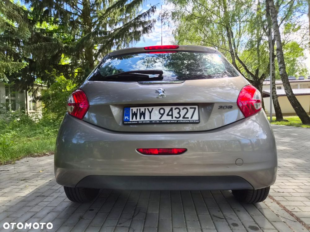 Peugeot 208 - 34