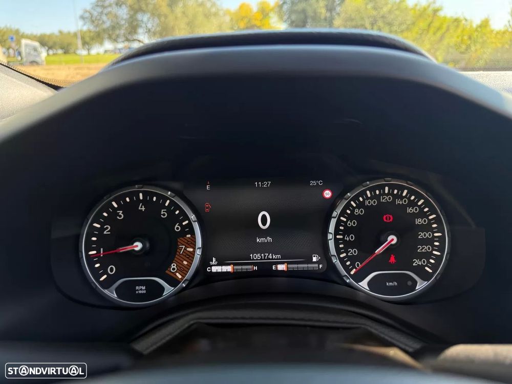 Jeep Renegade 1.0 T-GDI Limited - 32