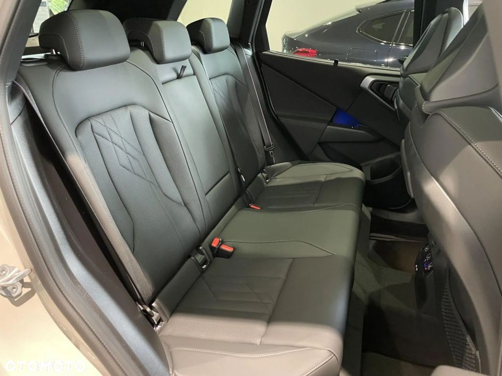 BMW X3 xM50 mHEV - 12