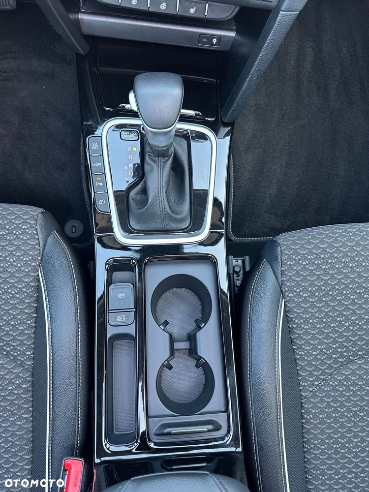 Kia Ceed - 23