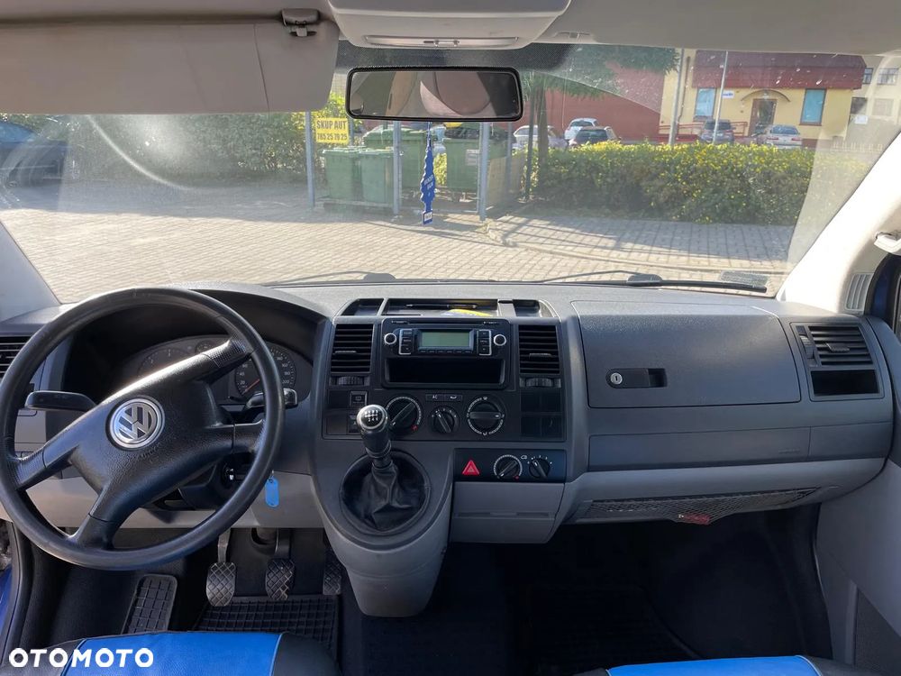 Volkswagen Transporter - 11