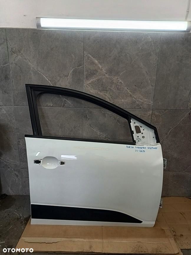 dacia sandero stepway iii 21r- drzwi prawy przód dv369 jogger - 2