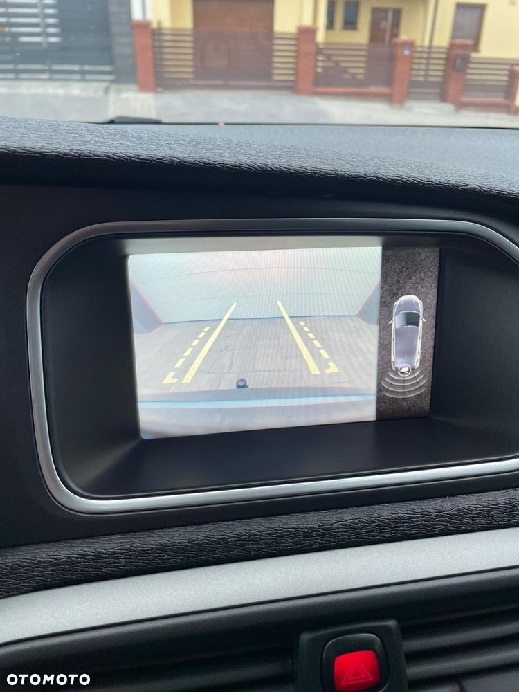 Volvo V40 D2 Summum - 26