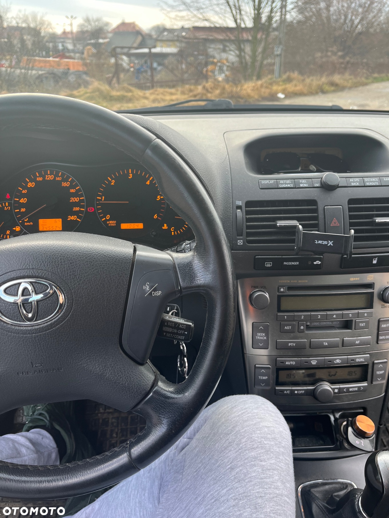 Toyota Avensis - 14