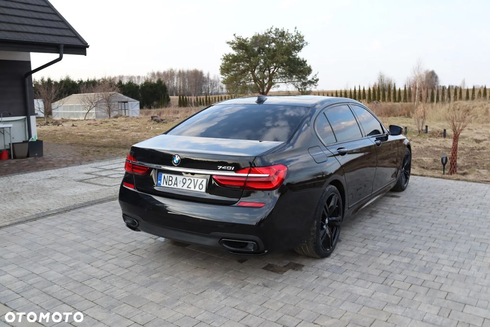 BMW Seria 7 740Li - 8