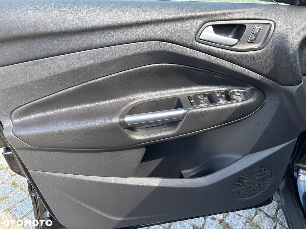 Ford Kuga 1.6 EcoBoost FWD Trend ASS - 25