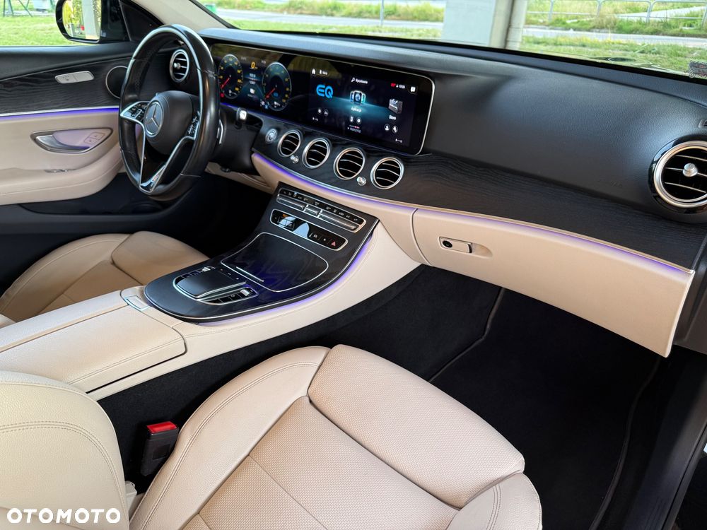 Mercedes-Benz Klasa E 300 de Avantgarde - 30
