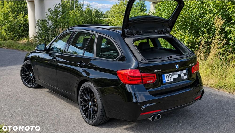 BMW Seria 3 330i xDrive Edition M Sport Shadow - 11
