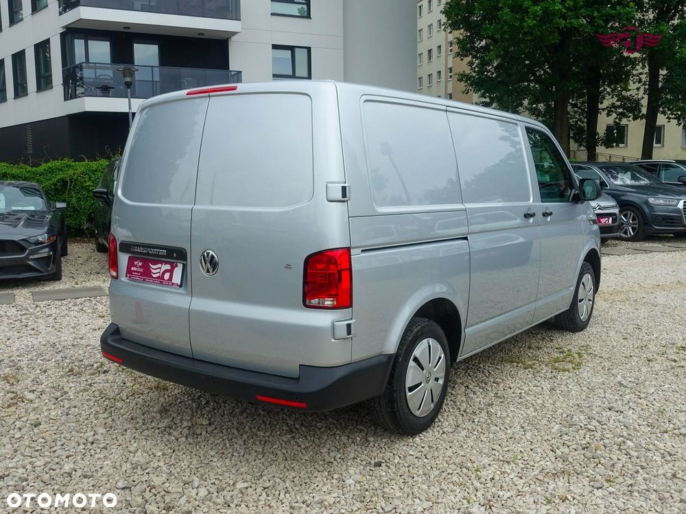 Volkswagen Transporter - 8