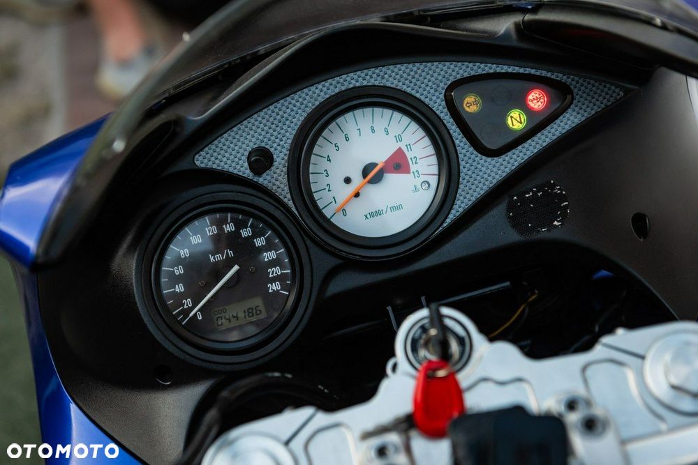 Suzuki SV - 10