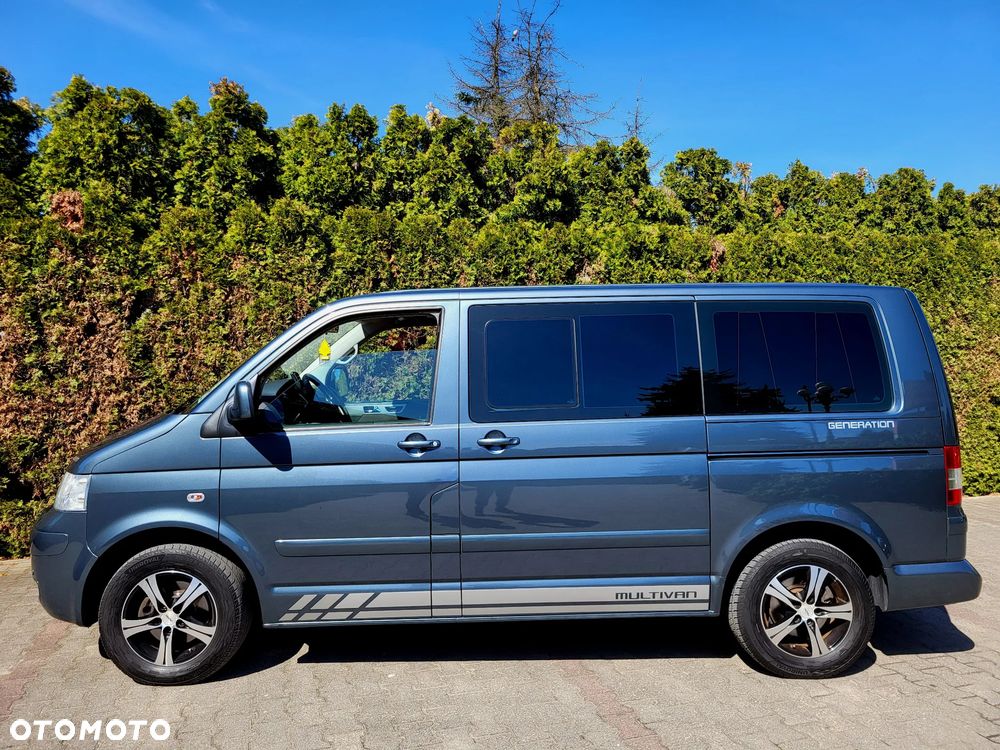 Volkswagen Multivan - 2