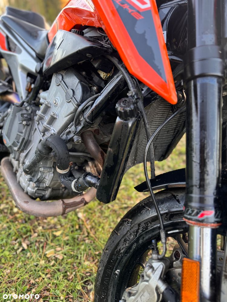 KTM Duke 790 - 7